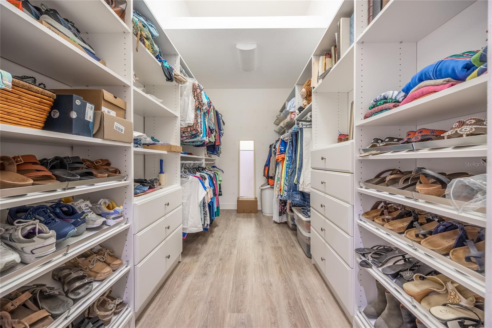 Image 28 of 52 For 5922 72nd Street