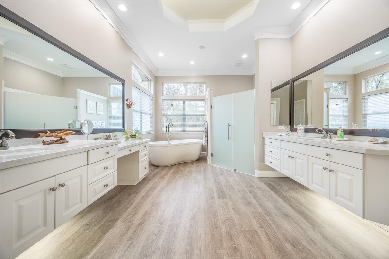 Image 30 of 52 For 5922 72nd Street