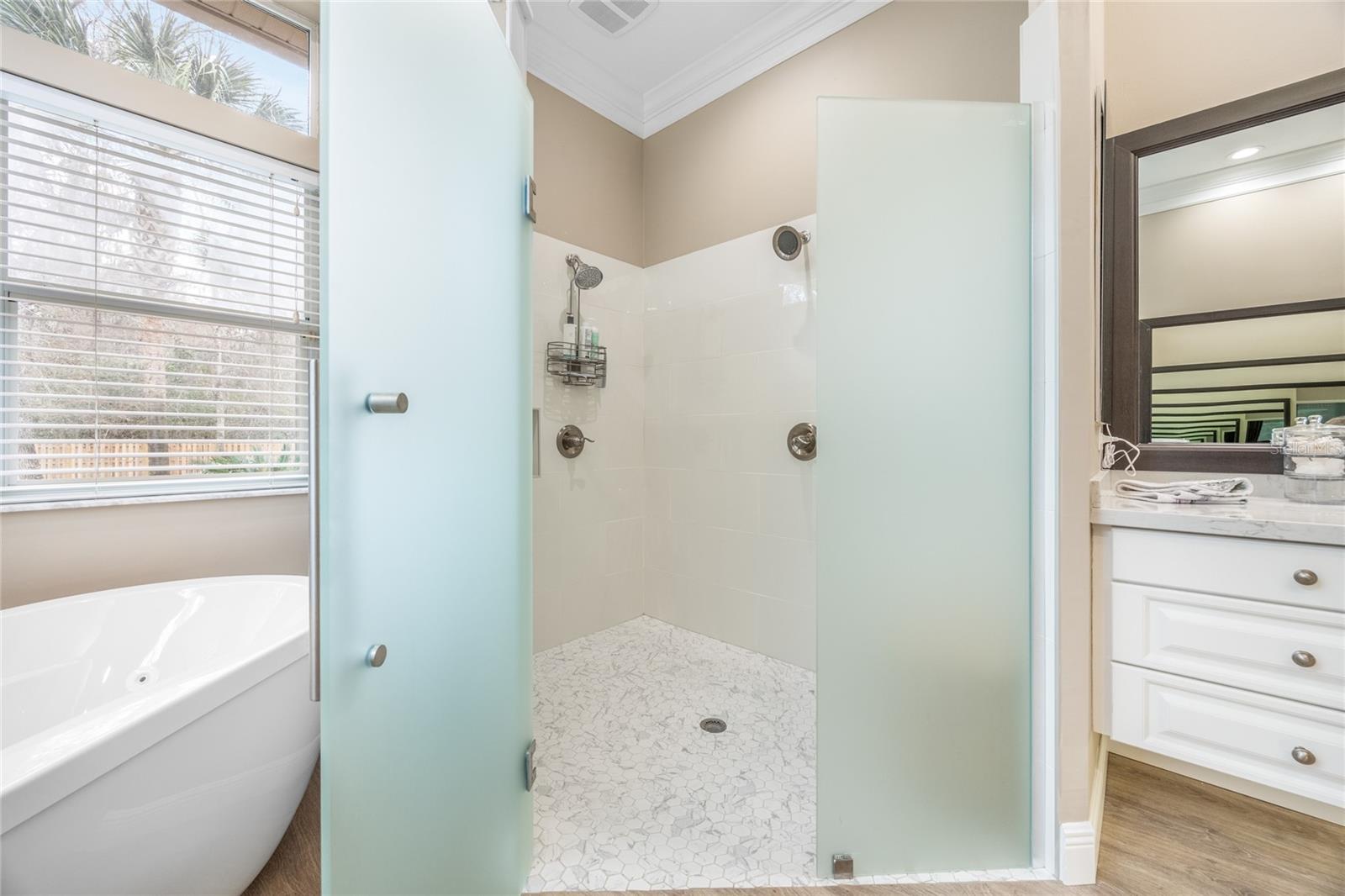 Image 33 of 52 For 5922 72nd Street