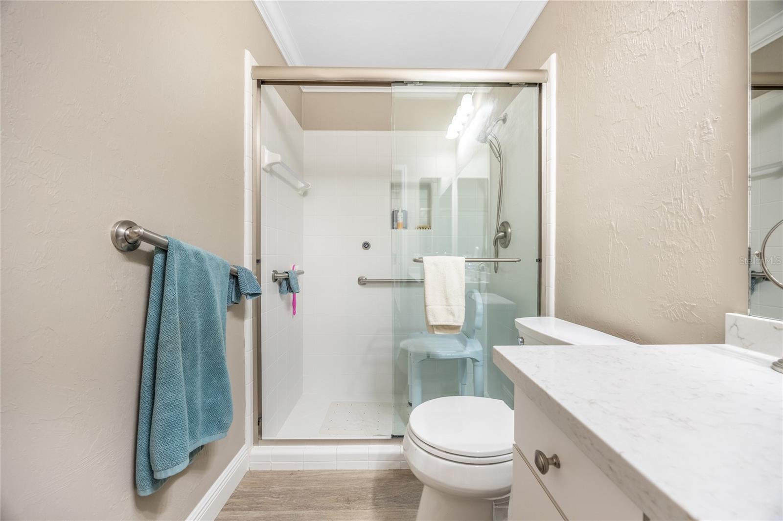 Image 37 of 52 For 5922 72nd Street