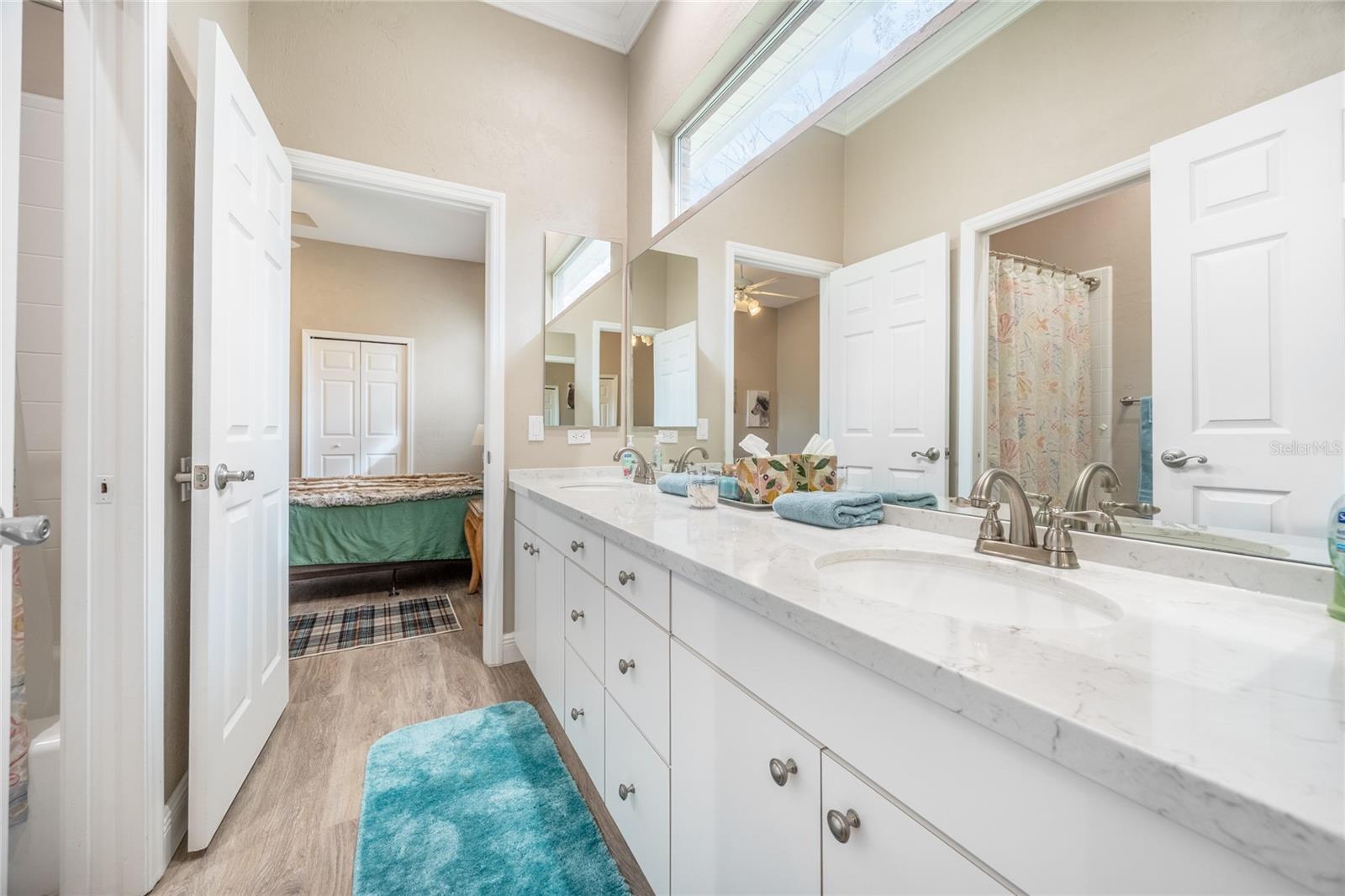 Image 40 of 52 For 5922 72nd Street