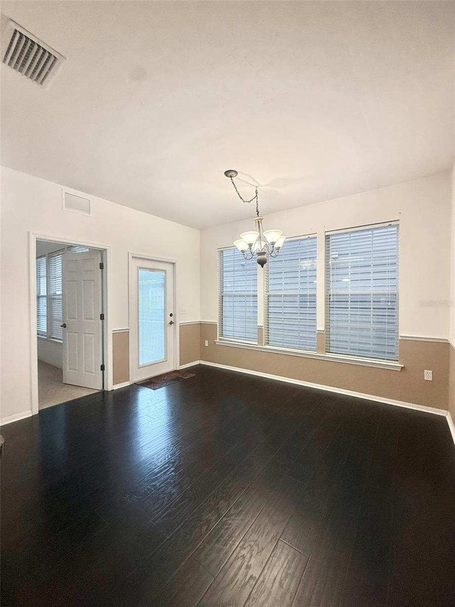 Image 5 of 19 For 11572 18th Place