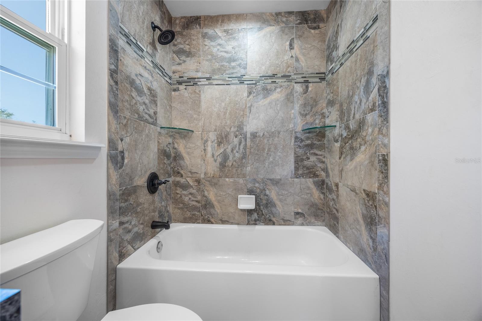 Image 28 of 38 For 10711 98th Lane