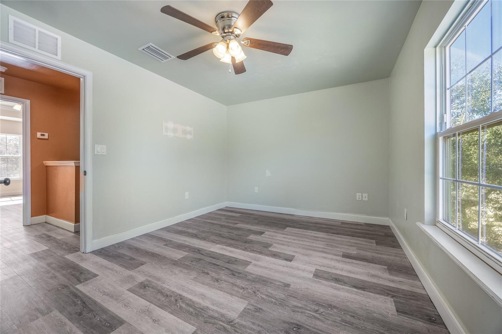 Image 30 of 38 For 10711 98th Lane