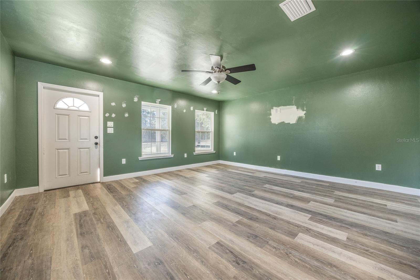 Image 9 of 38 For 10711 98th Lane