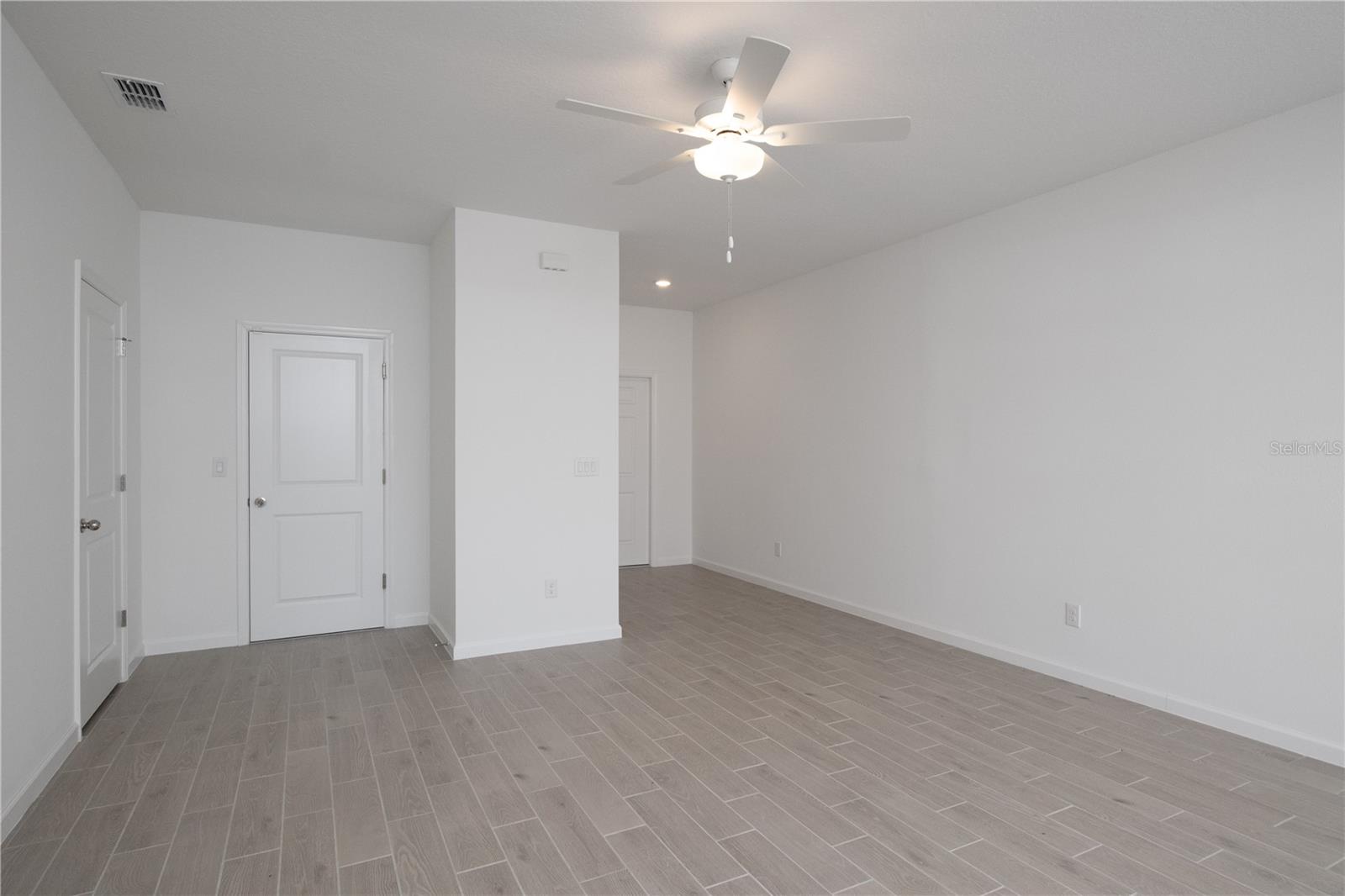 Image 11 of 35 For 704 126th Terrace 704