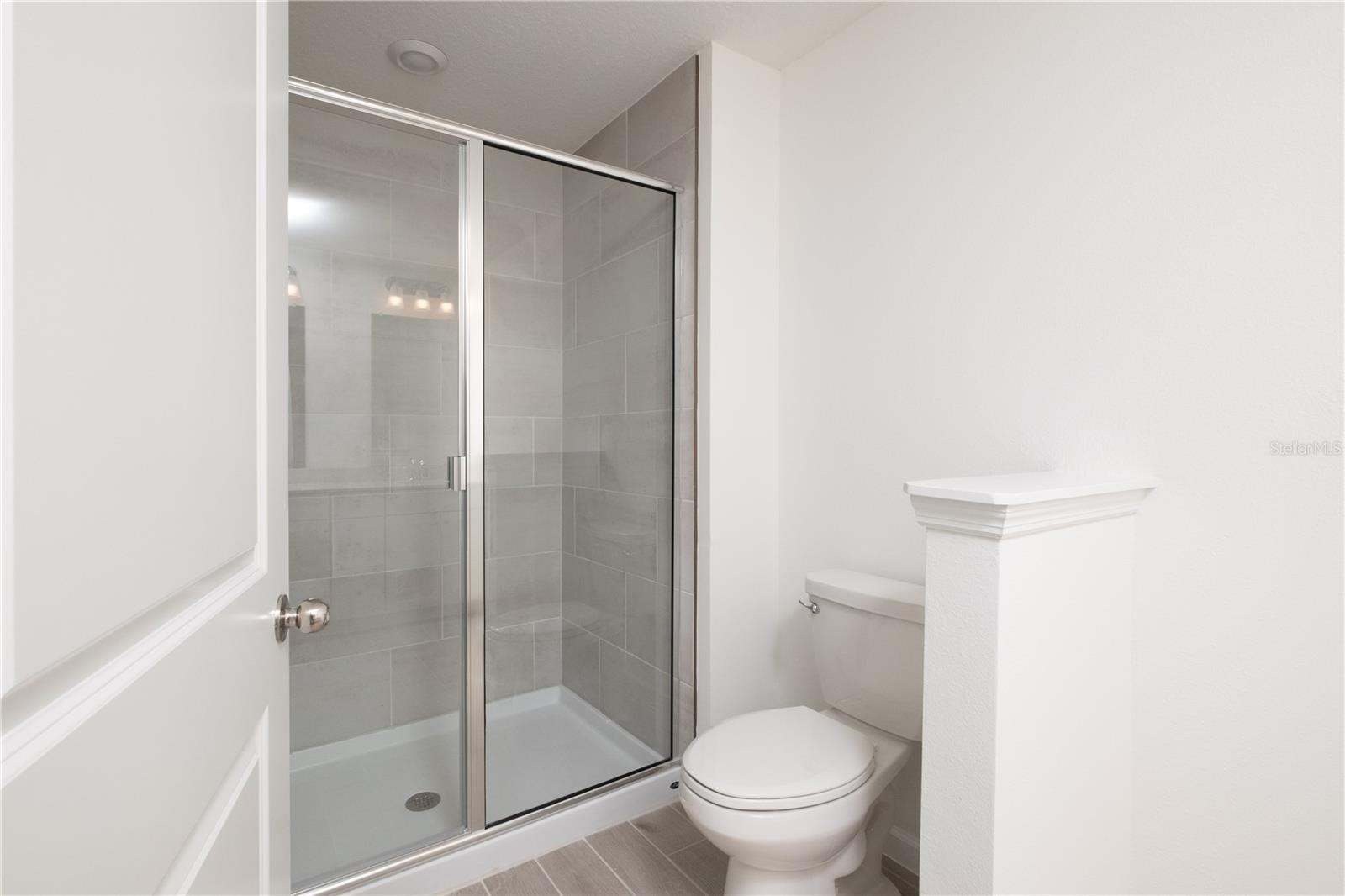 Image 18 of 35 For 704 126th Terrace 704