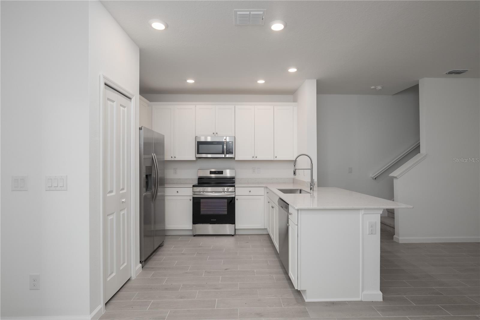 Image 8 of 35 For 704 126th Terrace 704