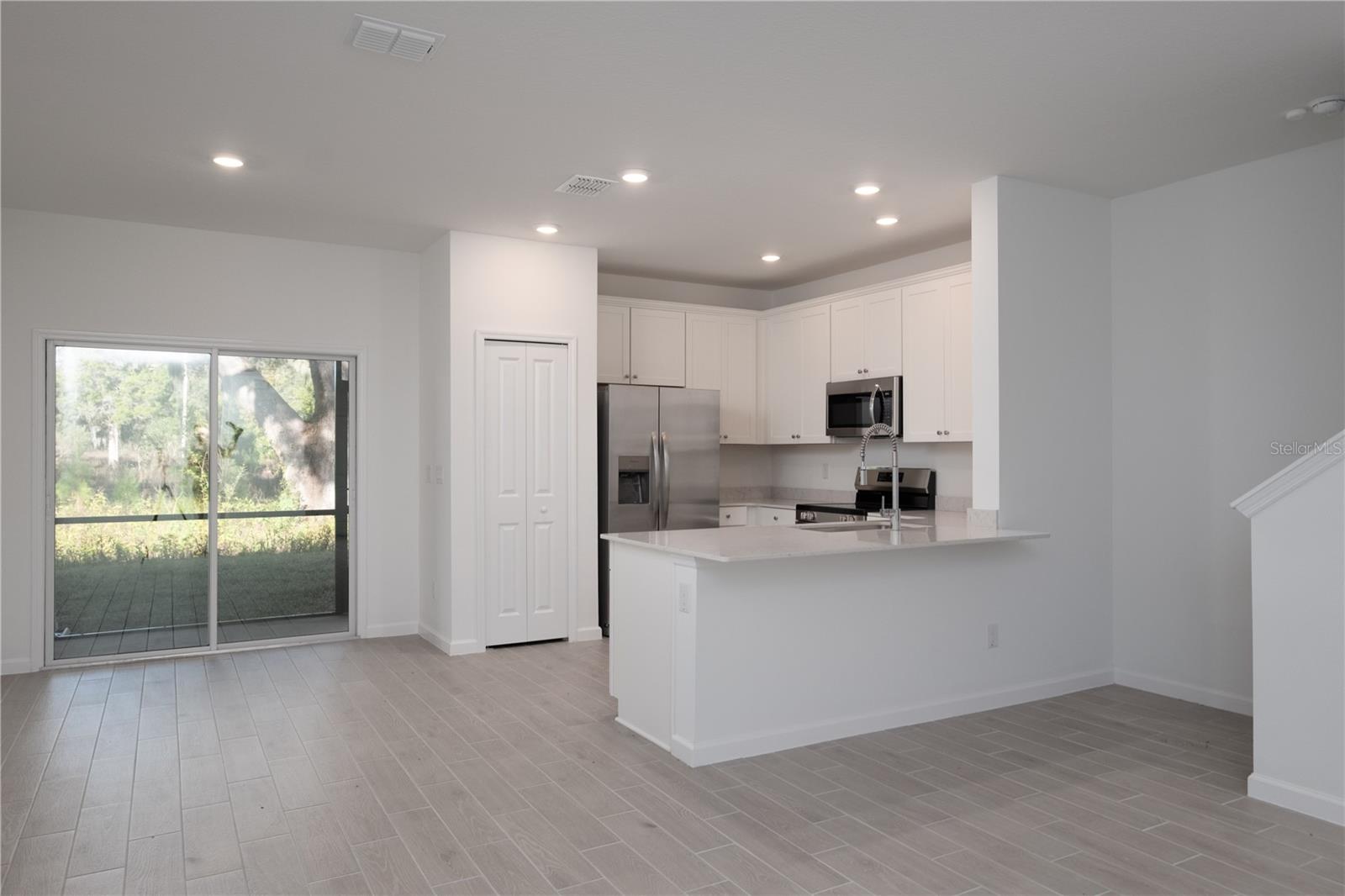 Image 9 of 35 For 704 126th Terrace 704