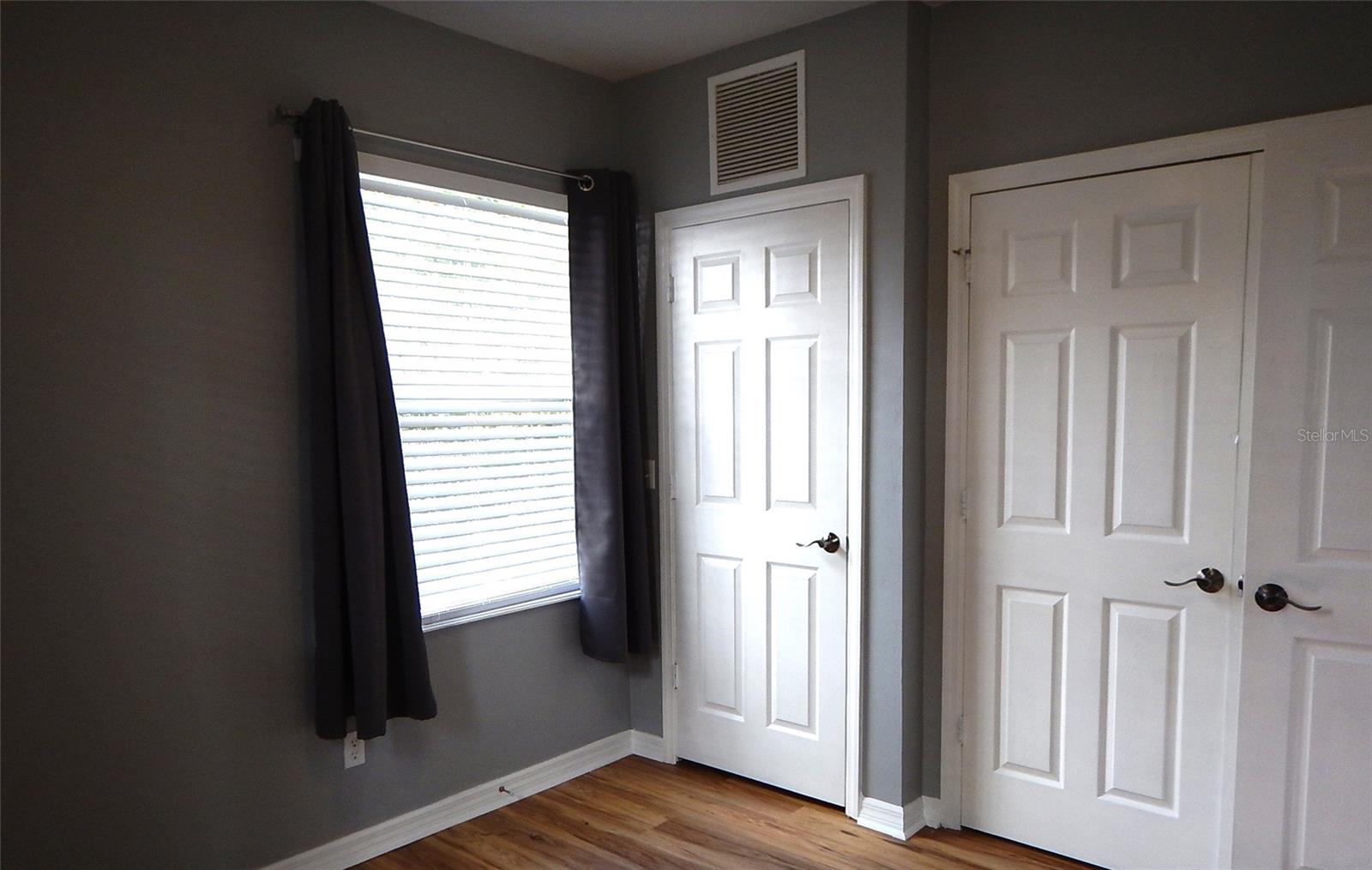 Image 6 of 15 For 1220 1st Avenue 305