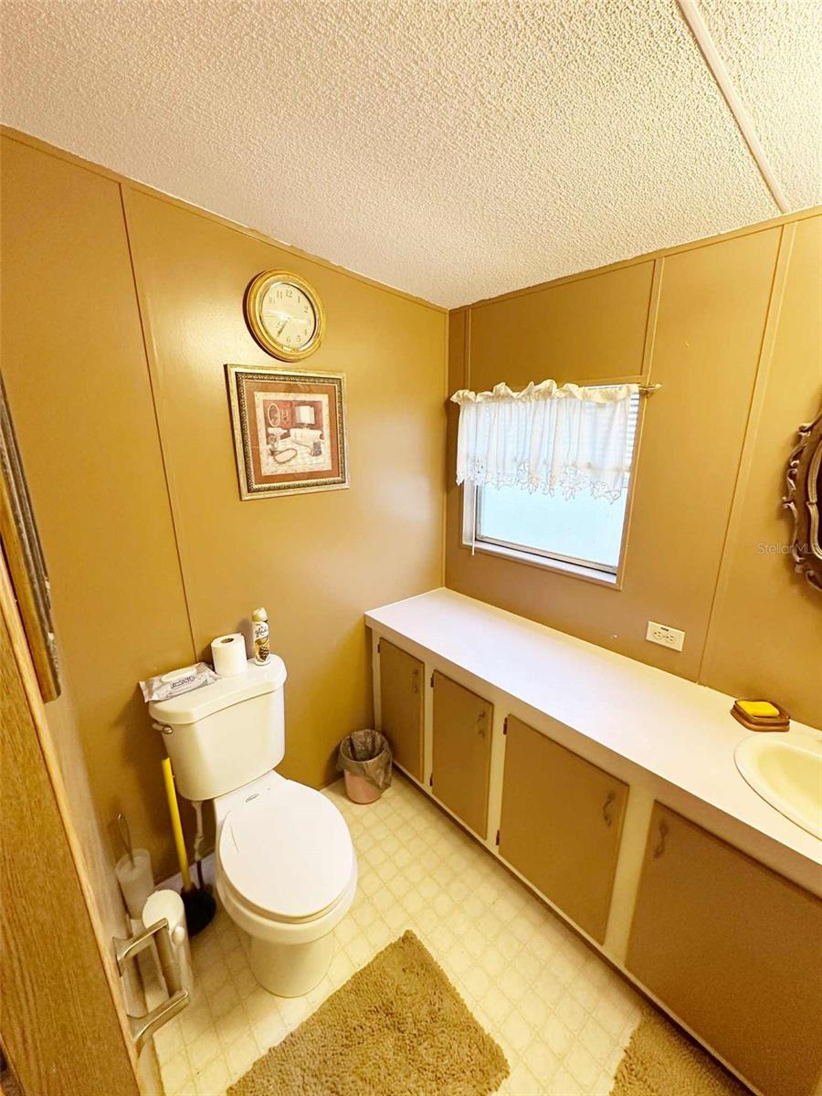 Image 19 of 21 For 407 4th Street