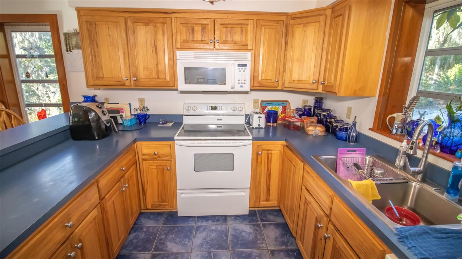 Image 19 of 53 For 243 Herman Drive