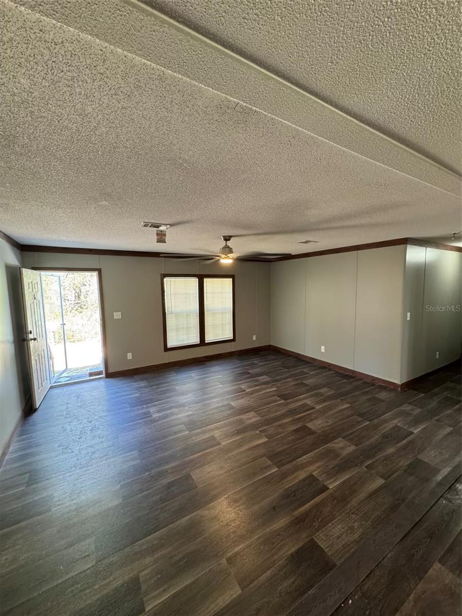 Image 3 of 16 For 23899 112th Terrace