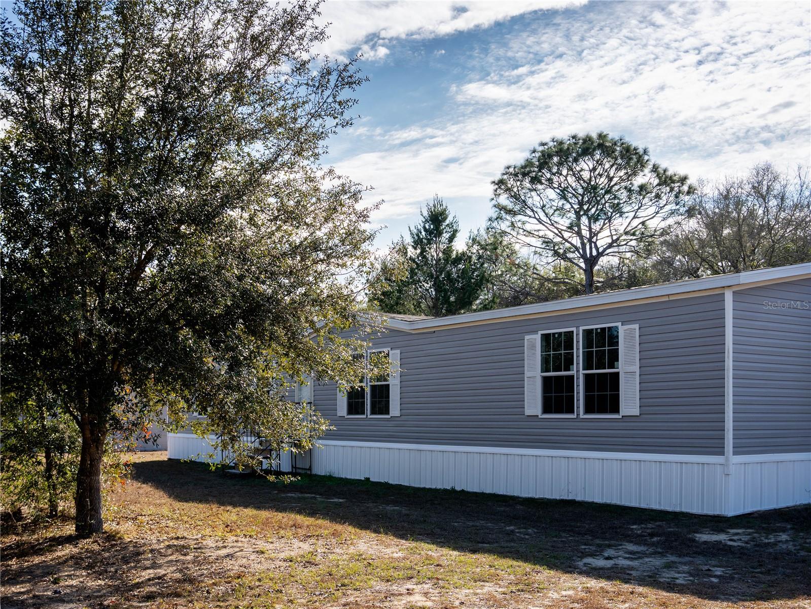 Image 3 of 27 For 11311 84th Court