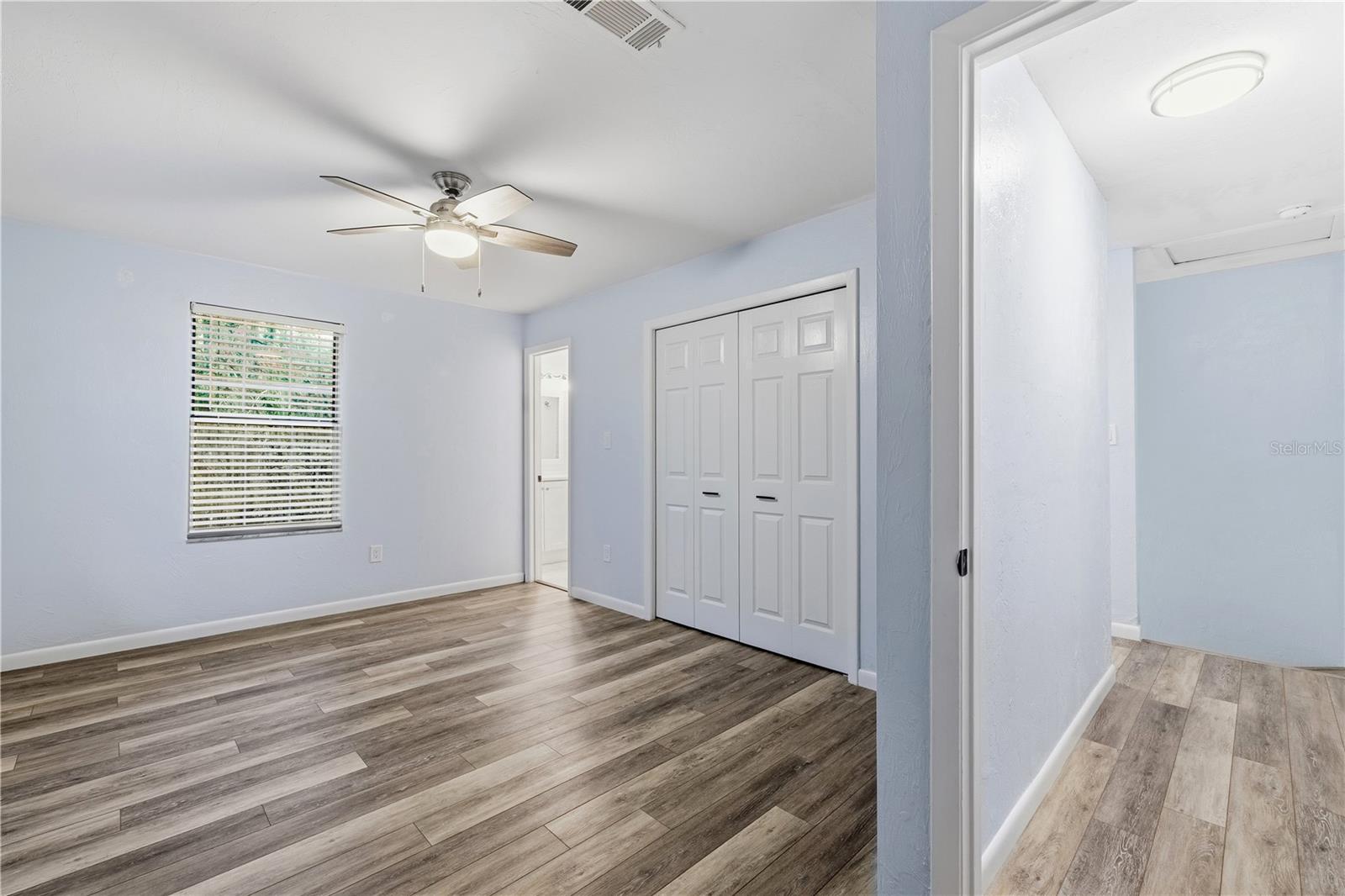 Image 20 of 36 For 2720 104th Court C