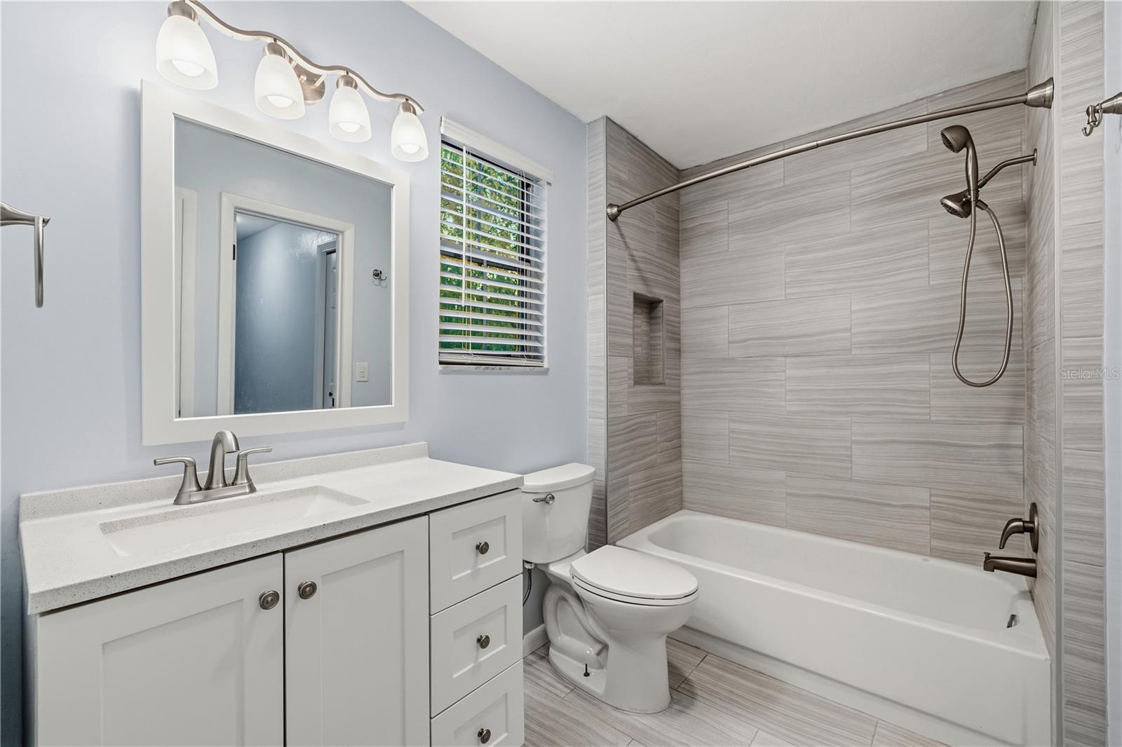 Image 22 of 36 For 2720 104th Court C