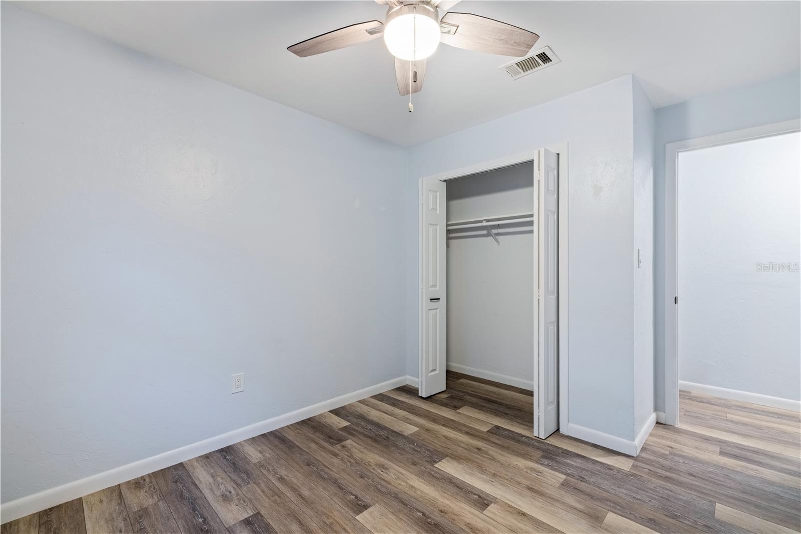 Image 25 of 36 For 2720 104th Court C