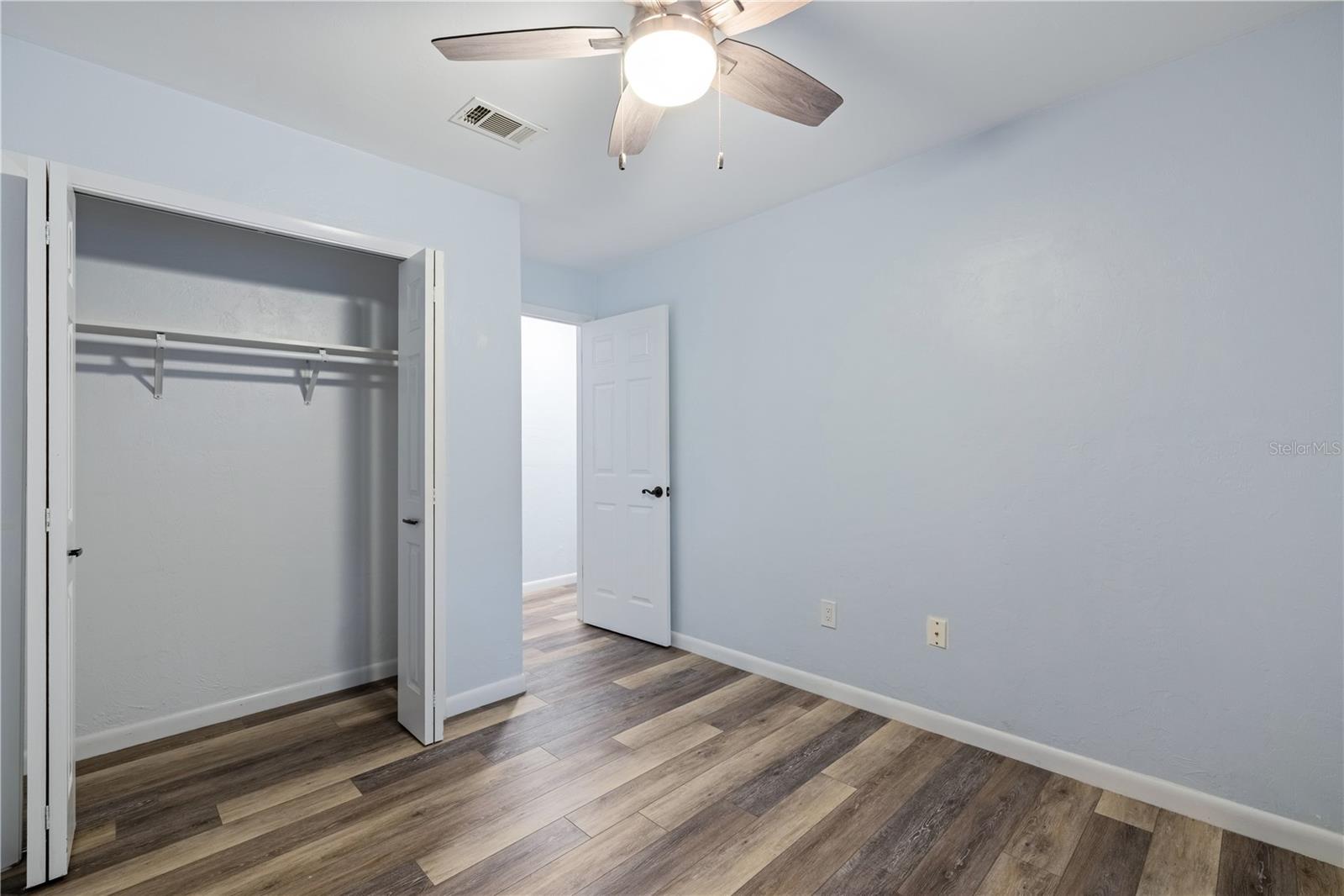 Image 26 of 36 For 2720 104th Court C