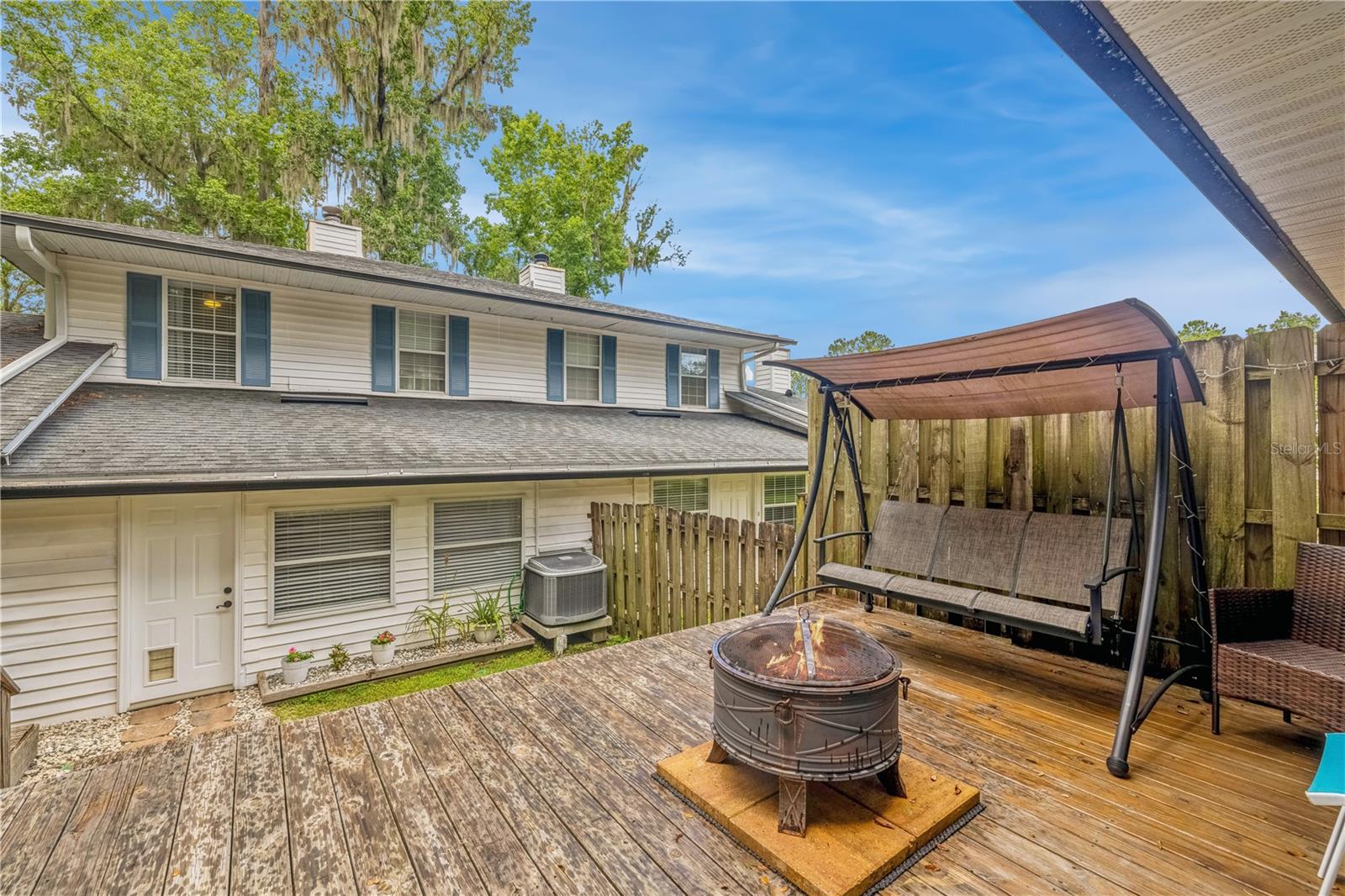 Image 4 of 36 For 2720 104th Court C