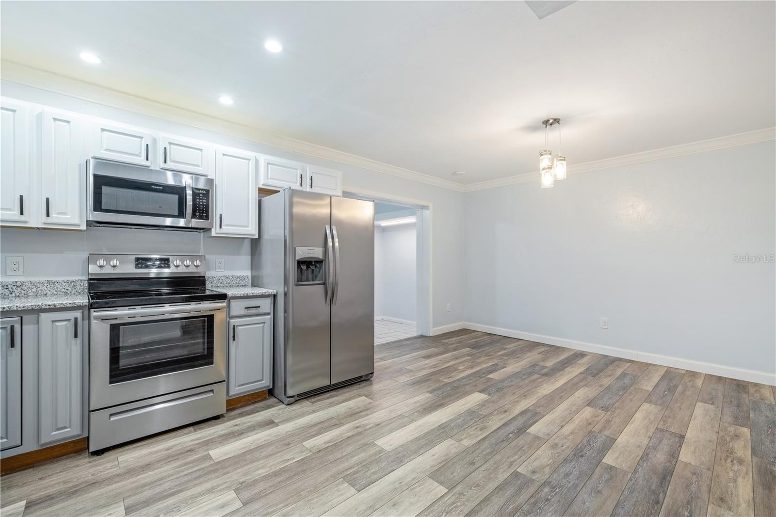 Image 9 of 36 For 2720 104th Court C