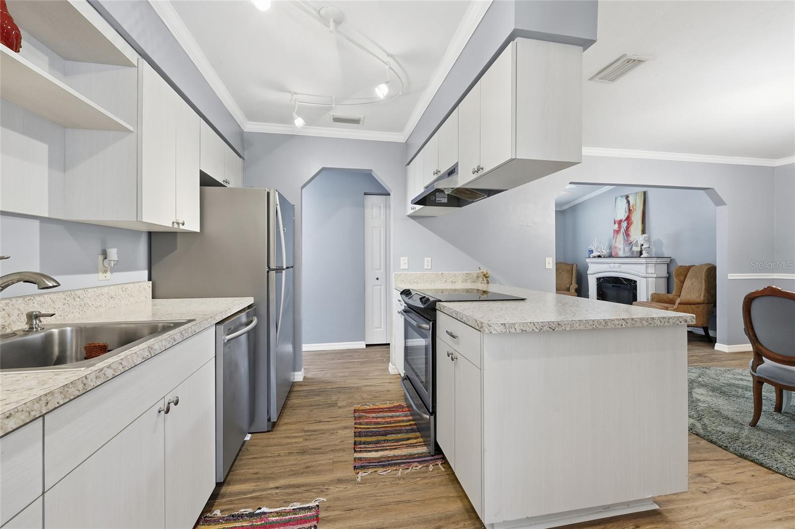 Image 8 of 24 For 17182 238th Terrace