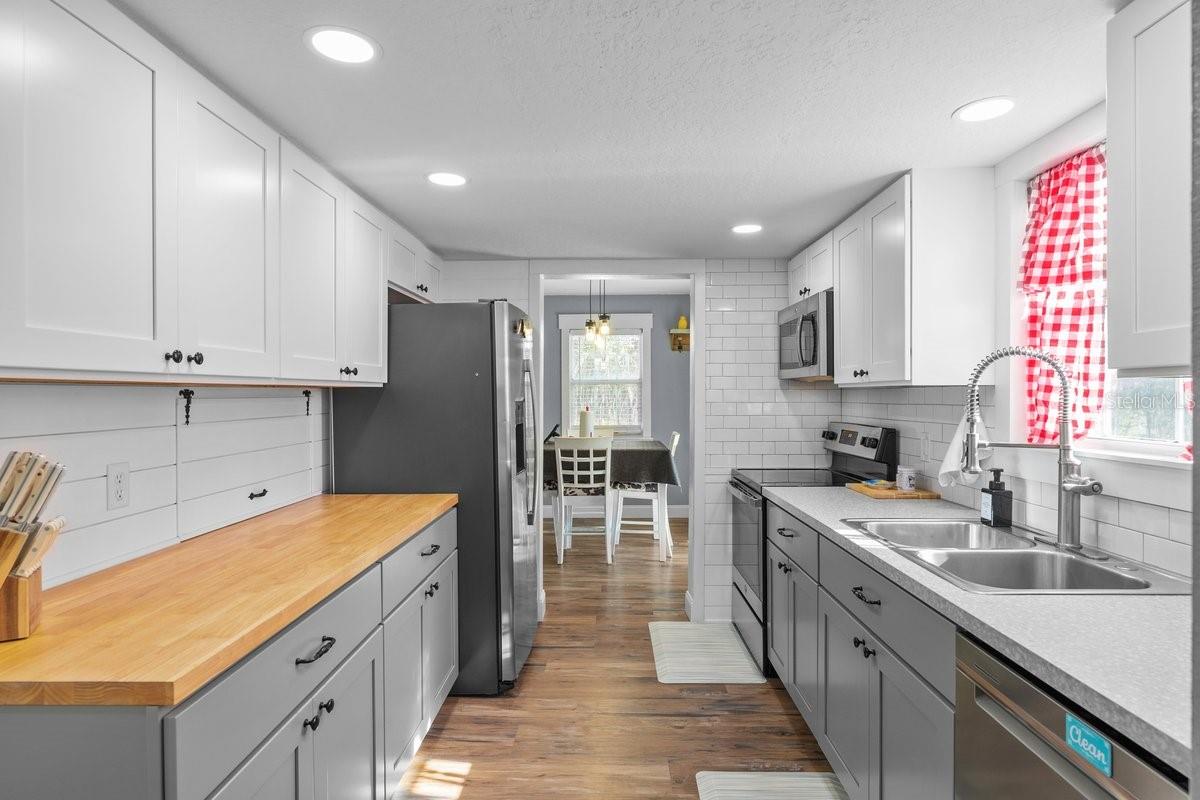 Image 9 of 39 For 240 Whirlwind Loop