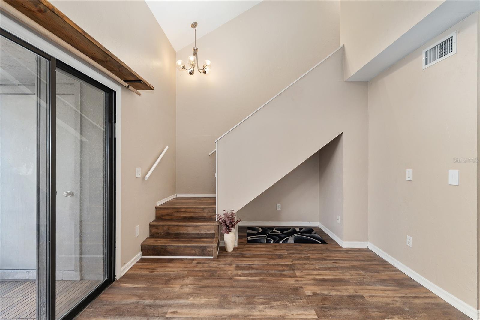 Image 19 of 47 For 7200 8th Avenue E29