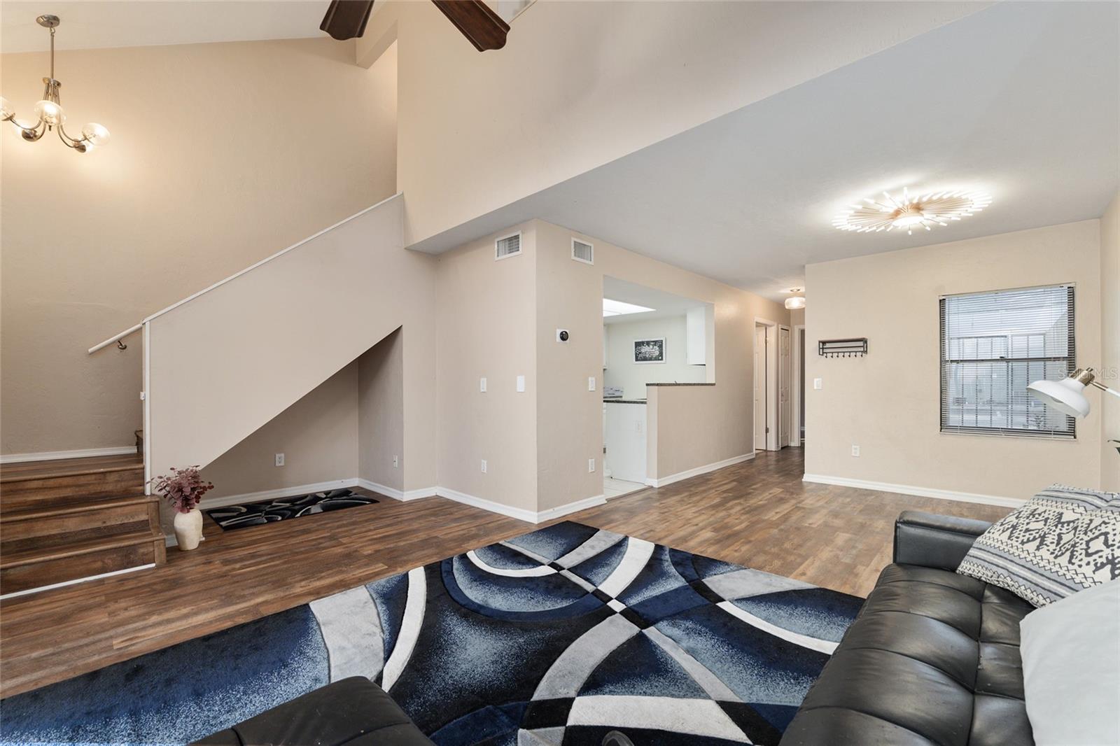 Image 21 of 47 For 7200 8th Avenue E29