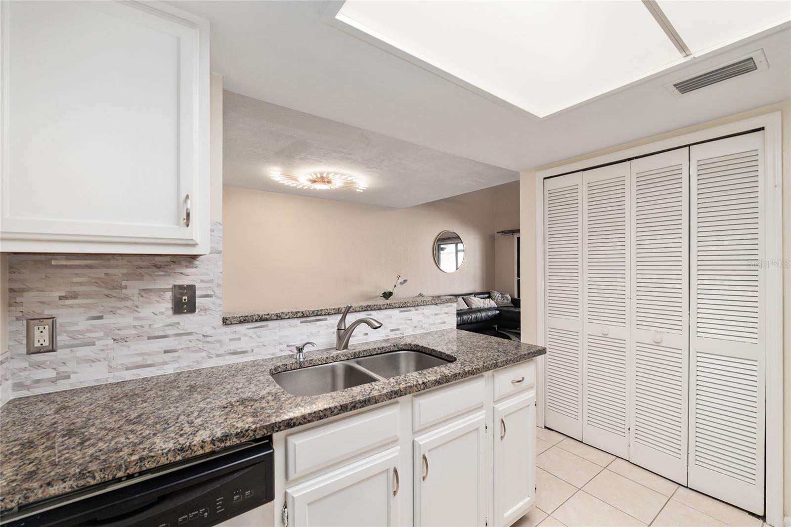 Image 24 of 47 For 7200 8th Avenue E29