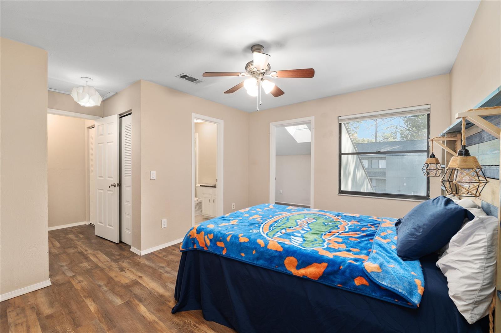 Image 34 of 47 For 7200 8th Avenue E29