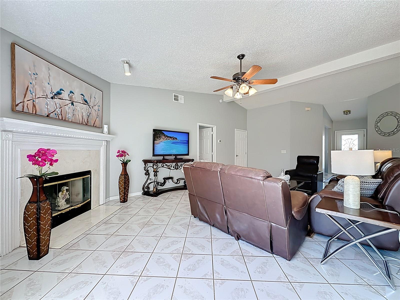 Image 13 of 49 For 4980 Greenland Hideaway Drive S