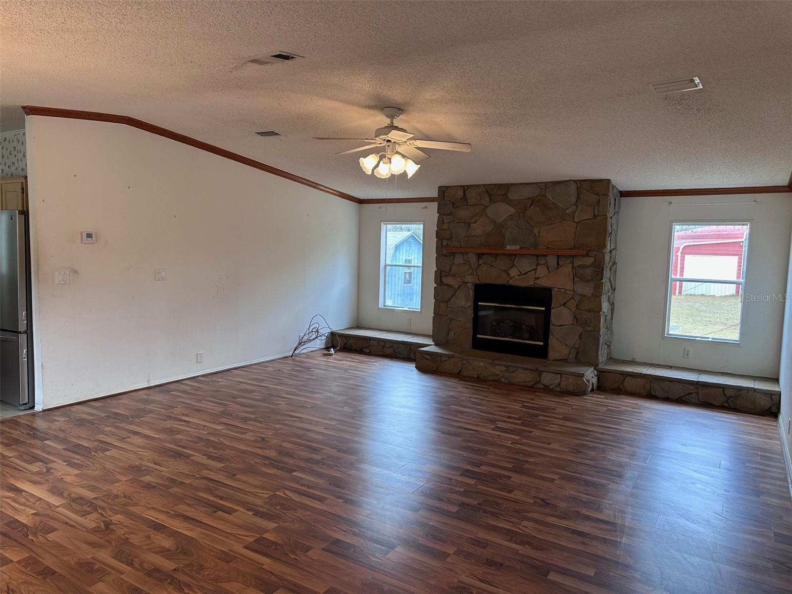 Image 6 of 42 For 12468 Hwy 349