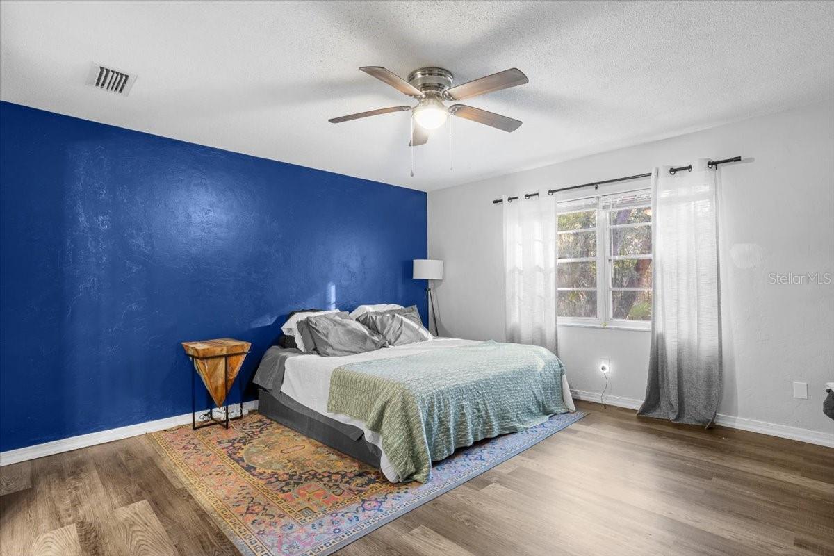 Image 12 of 20 For 425 79th Drive