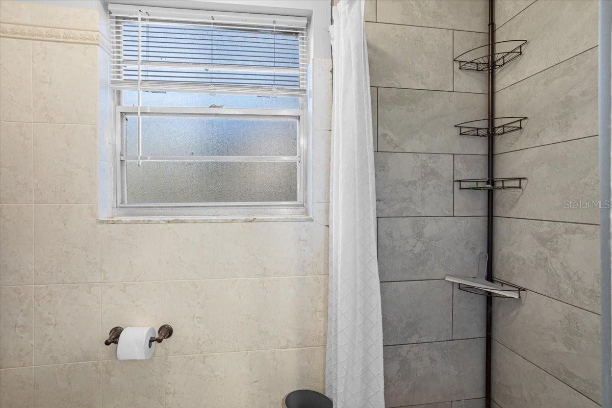 Image 15 of 20 For 425 79th Drive