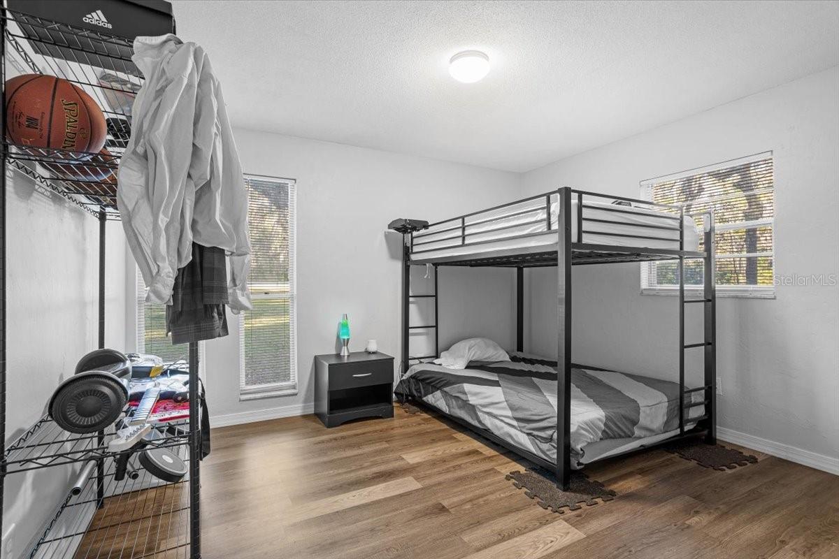 Image 17 of 20 For 425 79th Drive