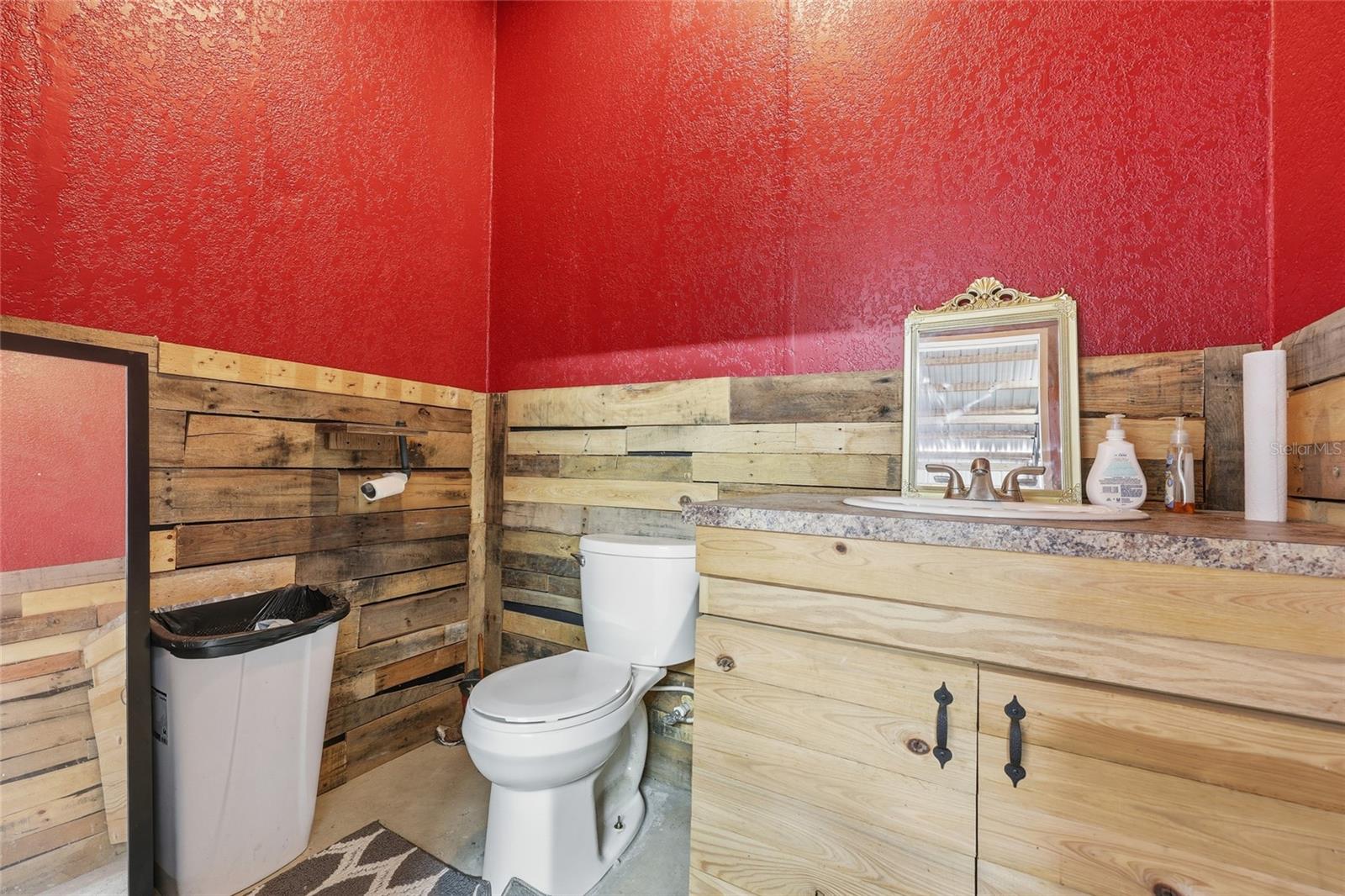 Image 27 of 35 For 7119 24th Loop