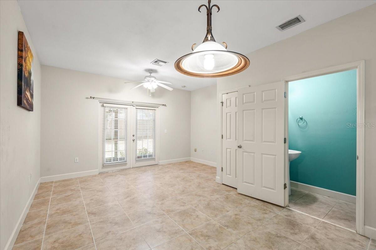 Image 13 of 31 For 2945 35th Place 137