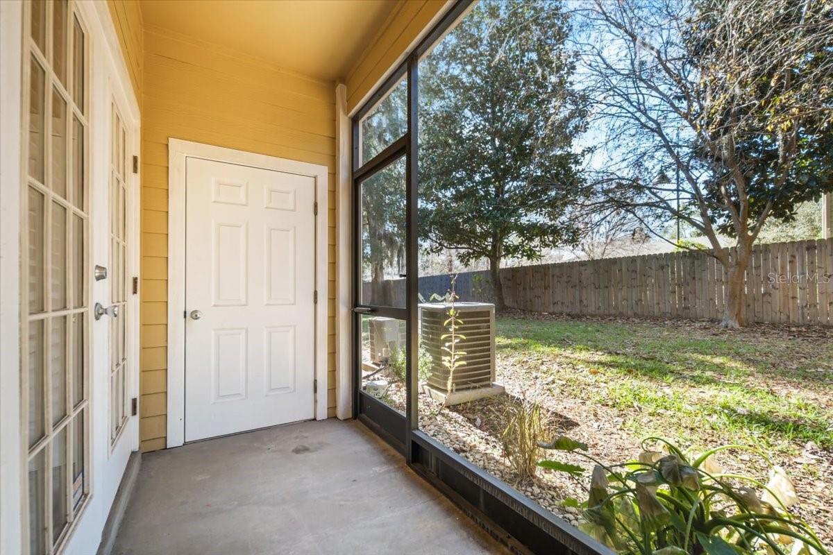 Image 29 of 31 For 2945 35th Place 137