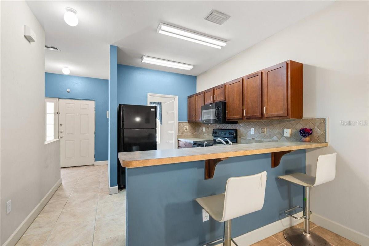 Image 7 of 31 For 2945 35th Place 137