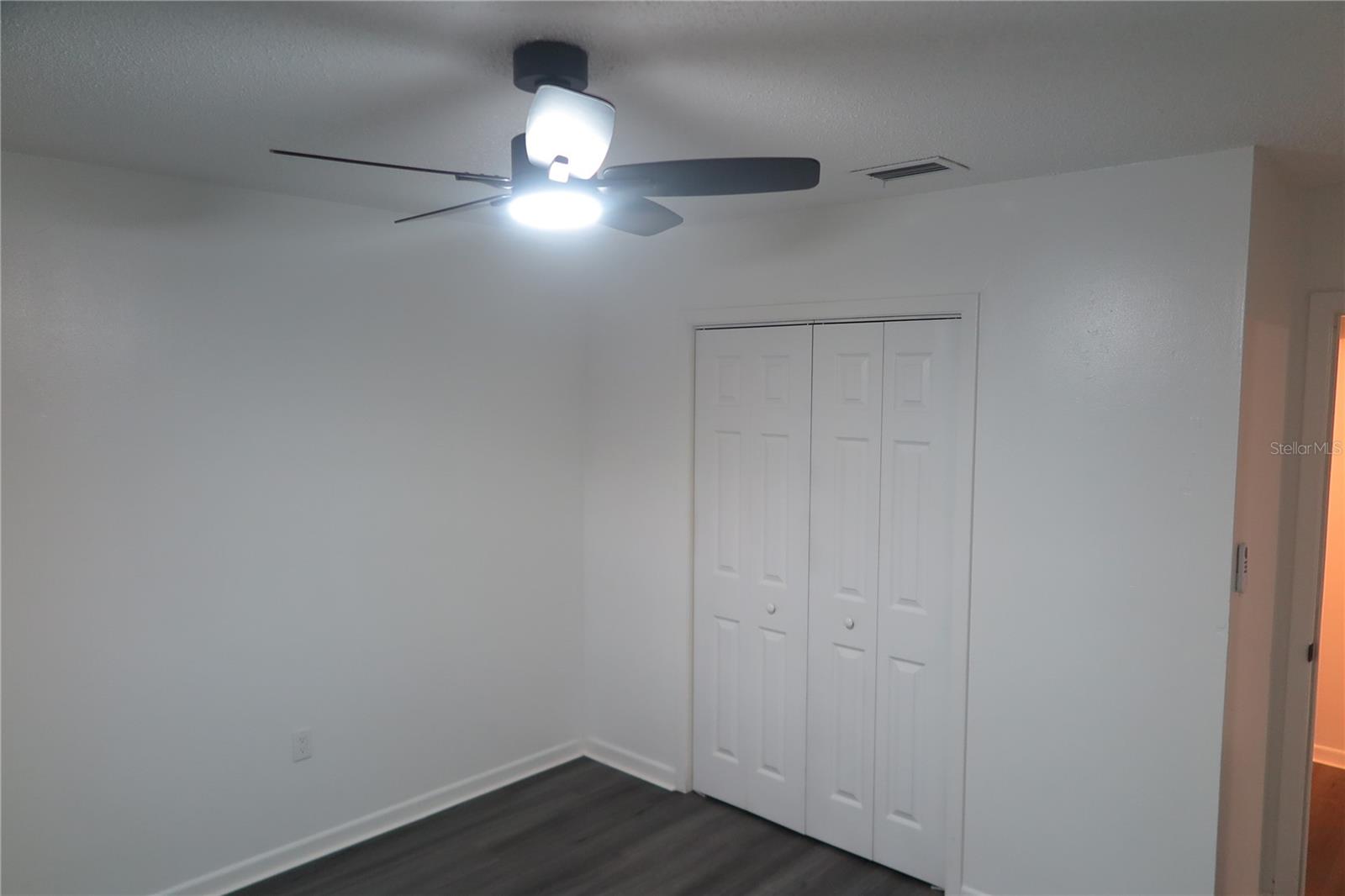 Image 10 of 17 For 509 19th Lane B