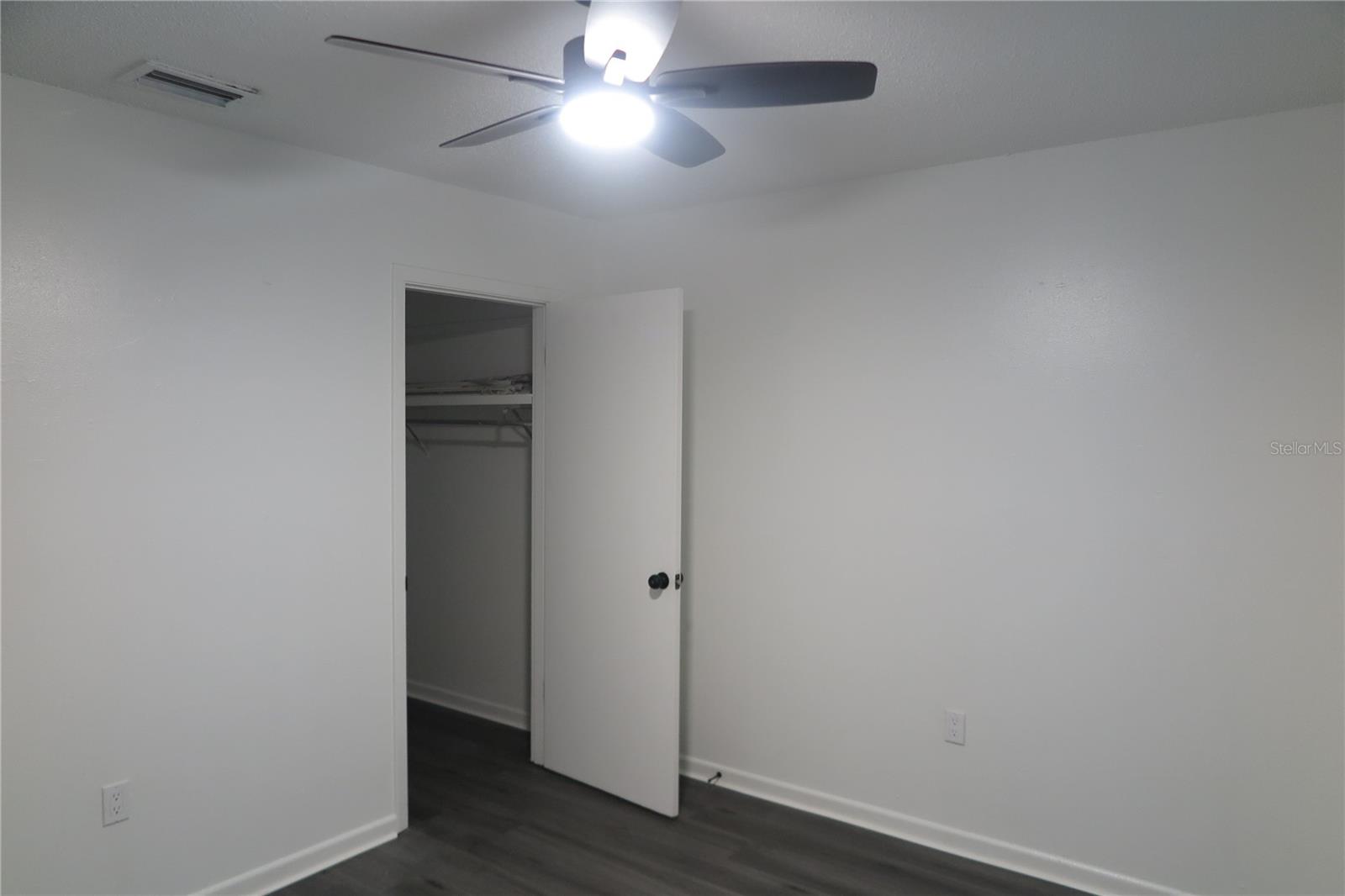 Image 4 of 17 For 509 19th Lane B