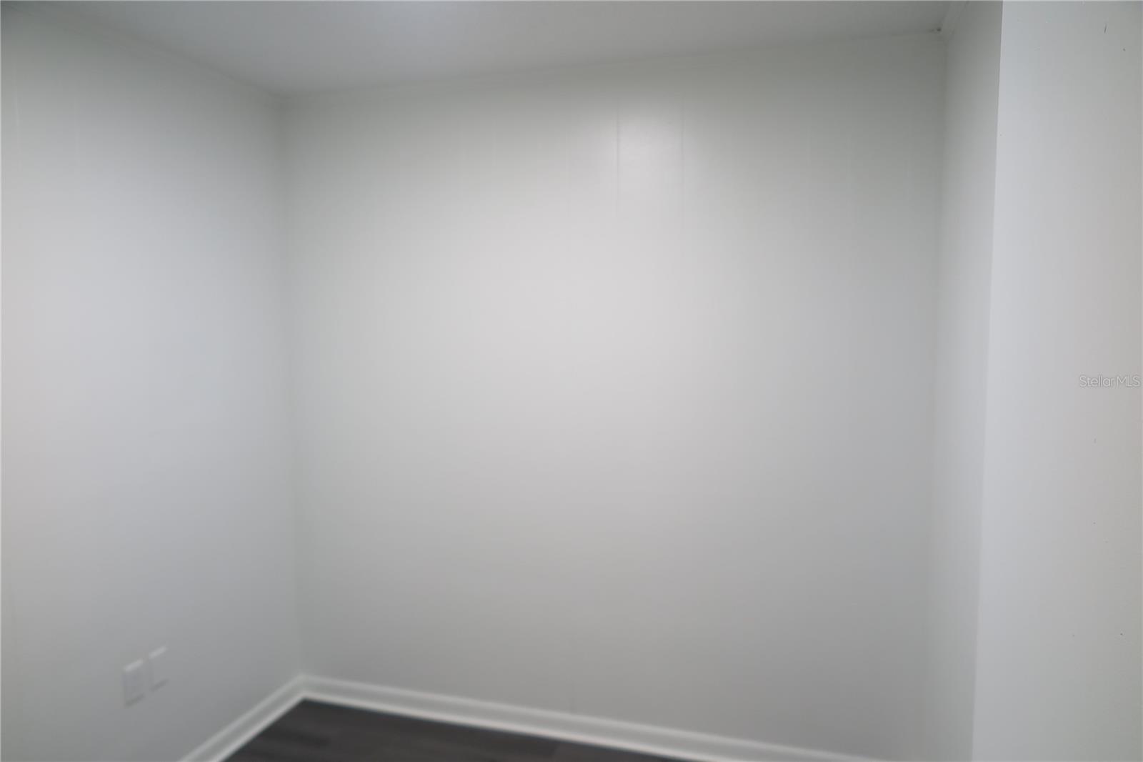 Image 6 of 17 For 509 19th Lane B