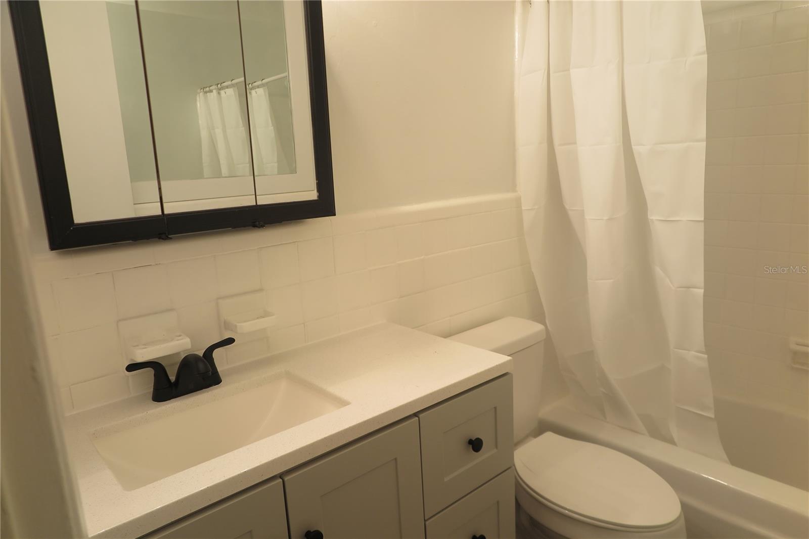 Image 8 of 17 For 509 19th Lane B