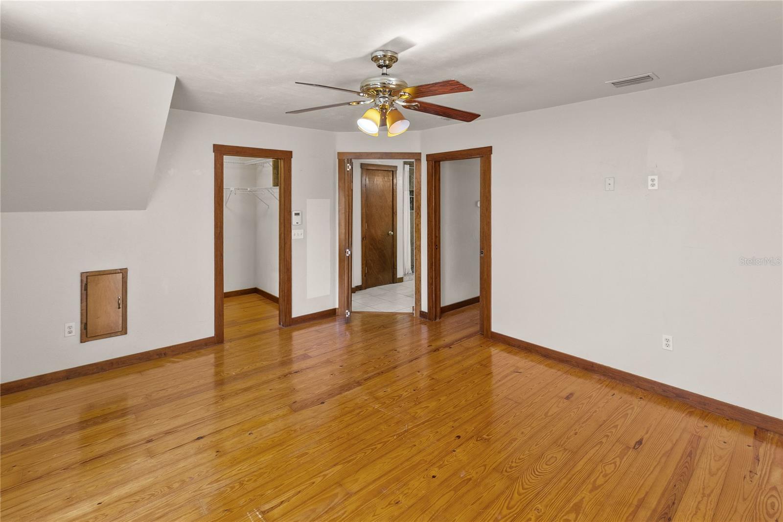 Image 21 of 48 For 8116 113th Avenue