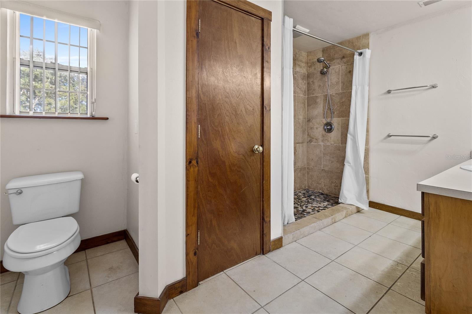 Image 37 of 48 For 8116 113th Avenue