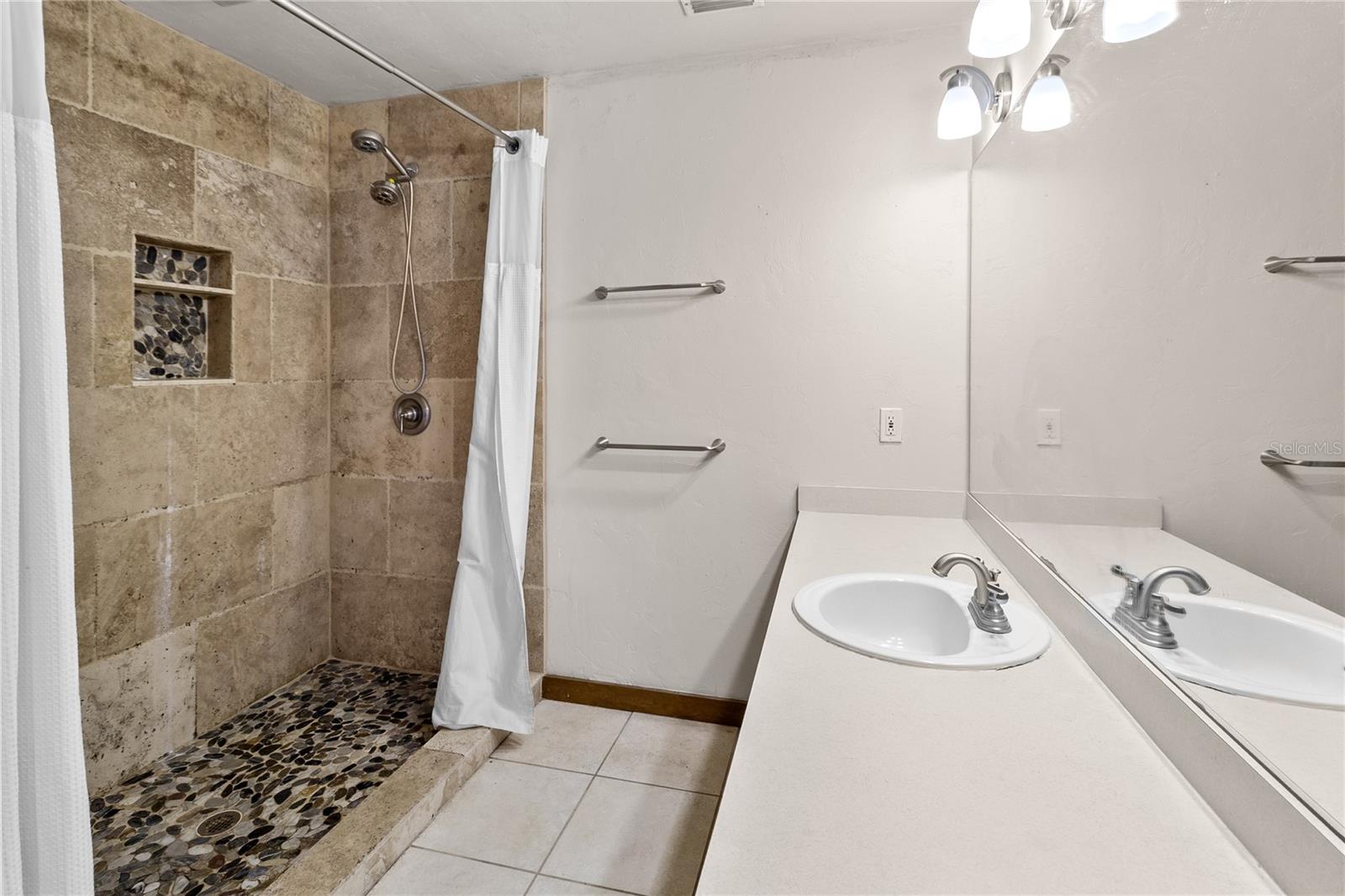 Image 38 of 48 For 8116 113th Avenue