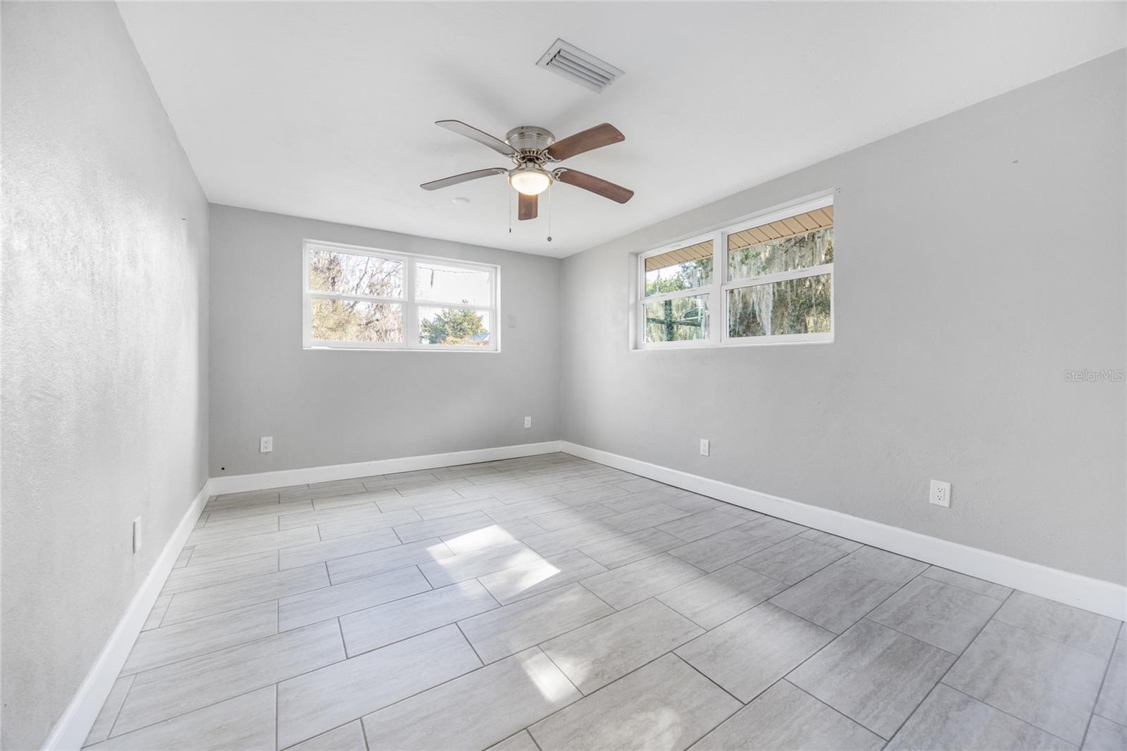 Image 13 of 73 For 16602 124th Avenue