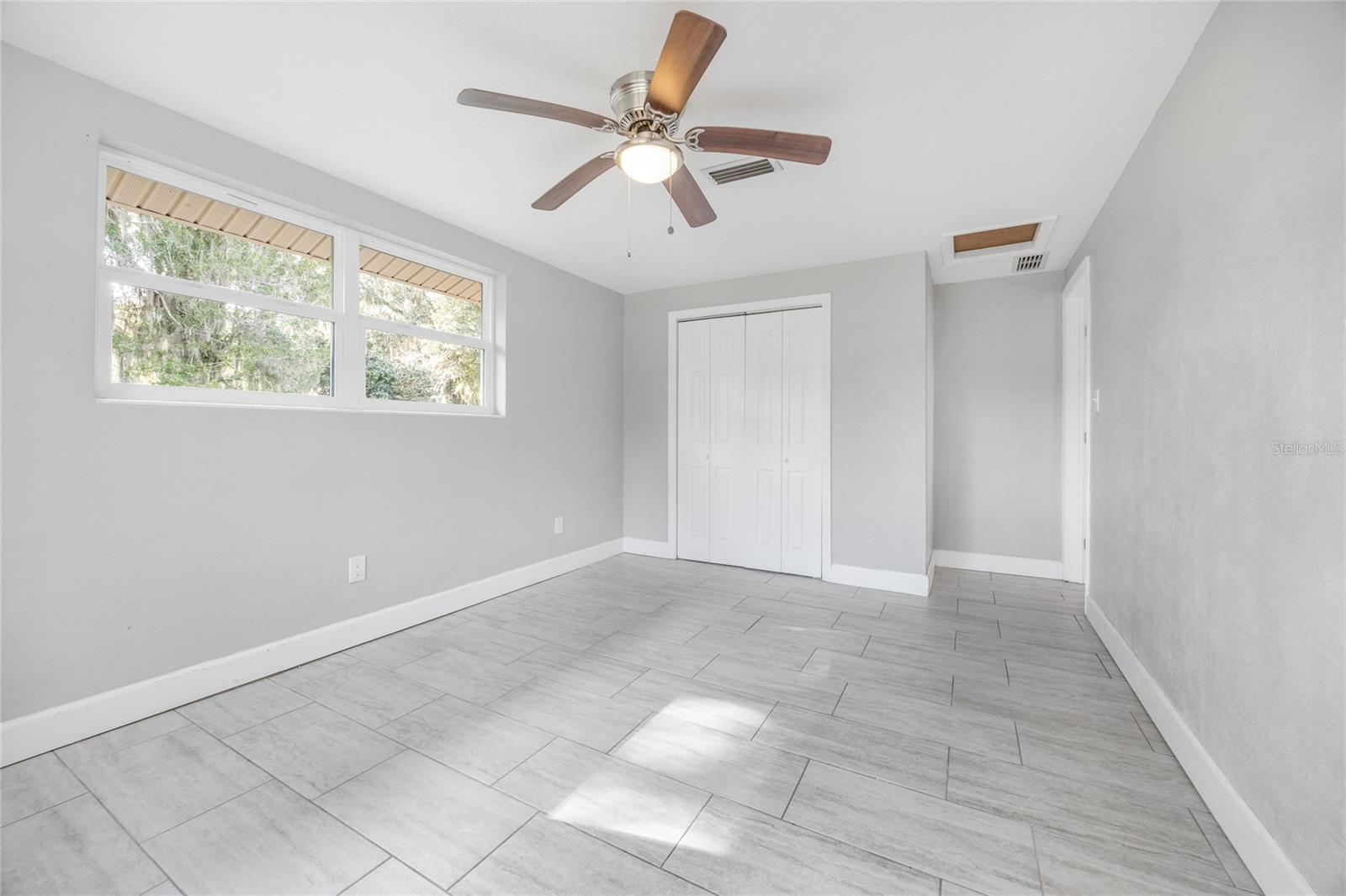 Image 14 of 73 For 16602 124th Avenue