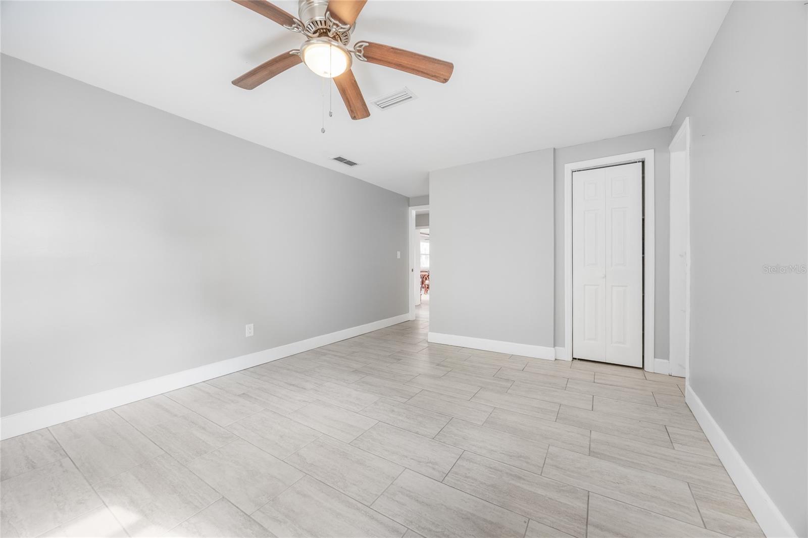 Image 19 of 73 For 16602 124th Avenue