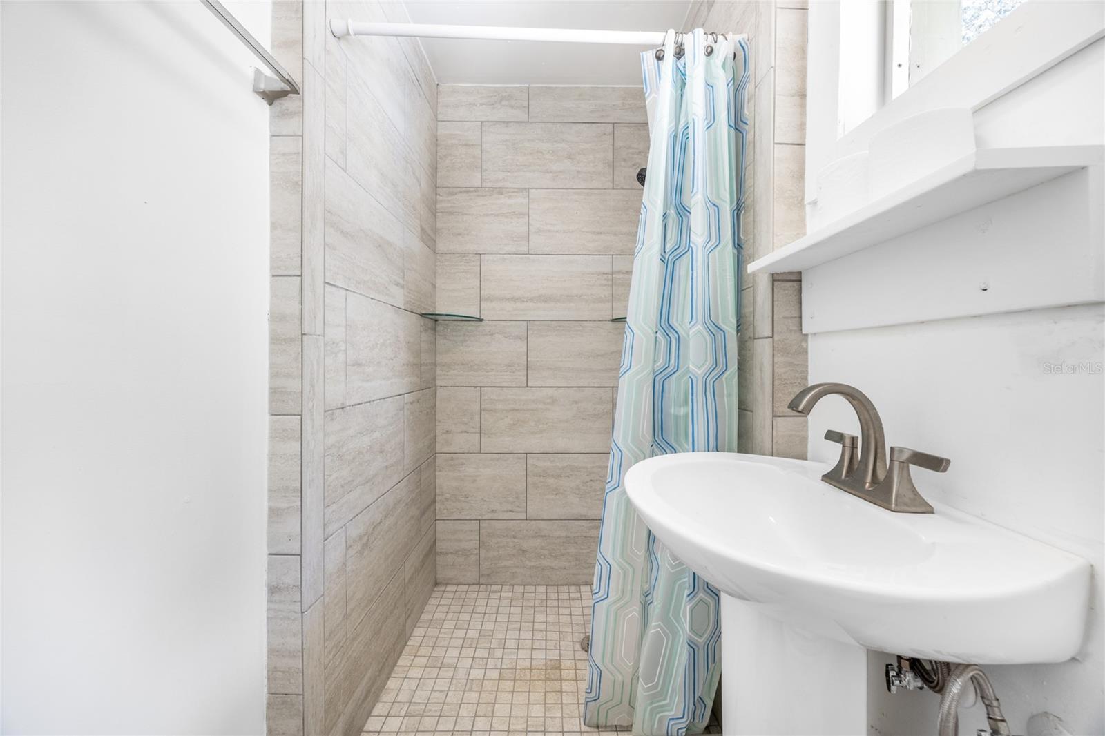 Image 21 of 73 For 16602 124th Avenue